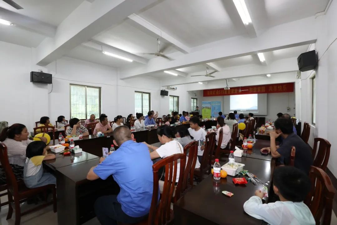 Э����԰ ��������   ��˹�ؿ�չ��515���Ǽ�ͥ�ա��8.jpg