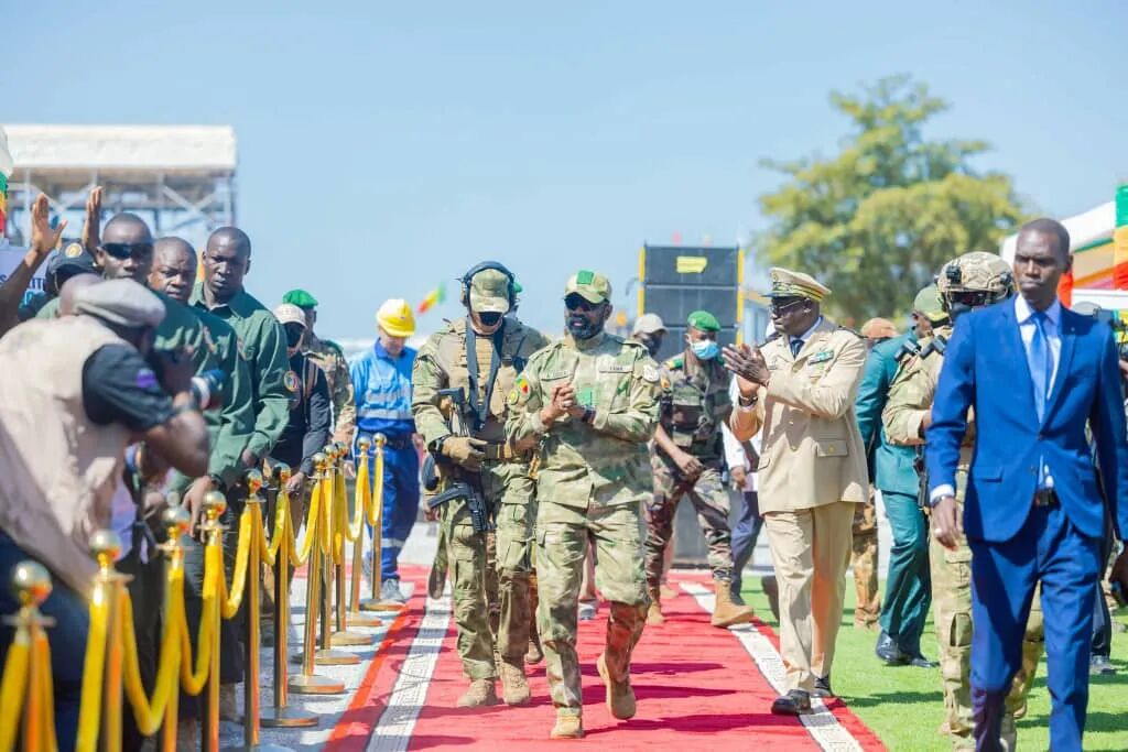 1764748881407342.jpg 3-1.jpg