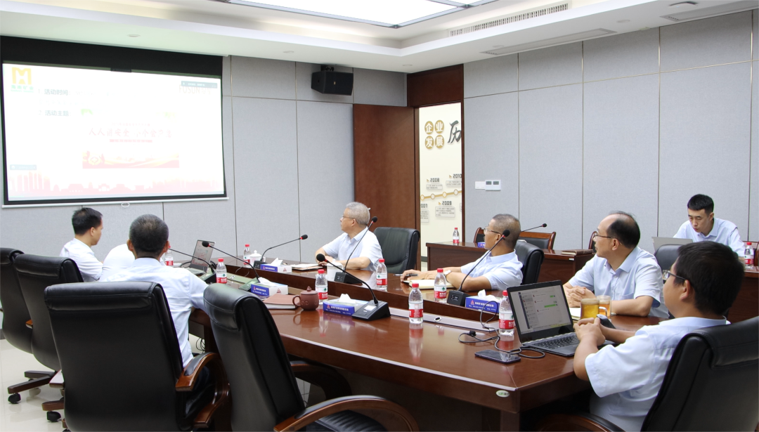 ��˹���ٿ����徲�����¡��������