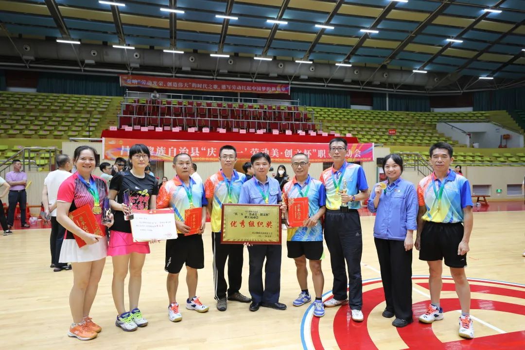 ��˹���ڲ�����ְ���˶�����ն��������