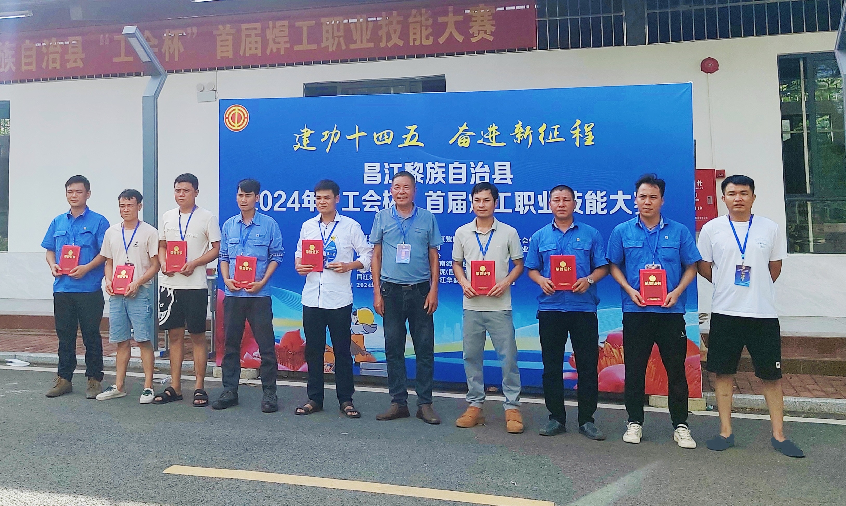 �׽���� �����ᱭ������ְҵ���մ��� ��˹��Ա���ٻ��