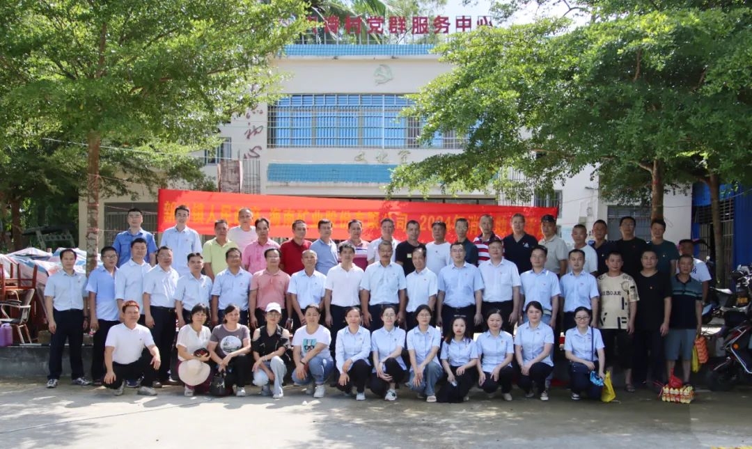 ���������Ͳ�����ʫ�忪չ���������������