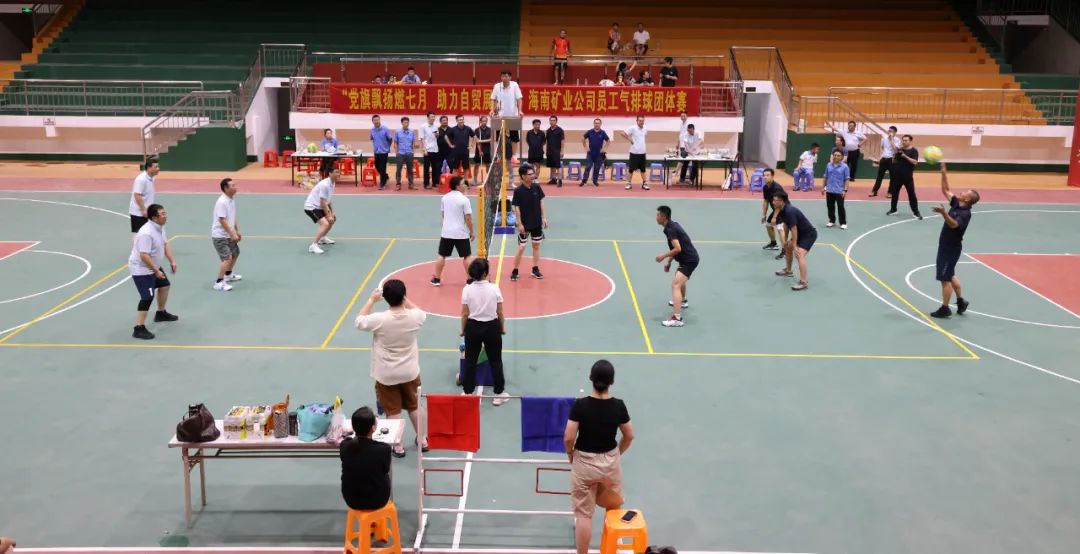 ��˹��Ա��������������:��˹��Ա��������������Բ����Ļ